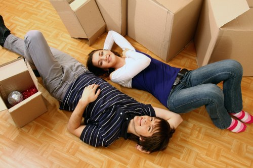 Local removal truck for furniture and flat moves near Archway